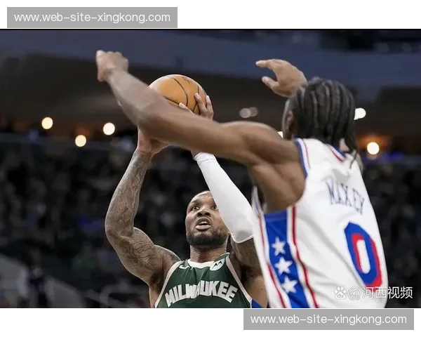 达米安·利拉德坦言 在雄鹿需要适应无球战术权重的增加 达米安·利拉德坦言 在雄鹿需要适应无球战术权重的增加